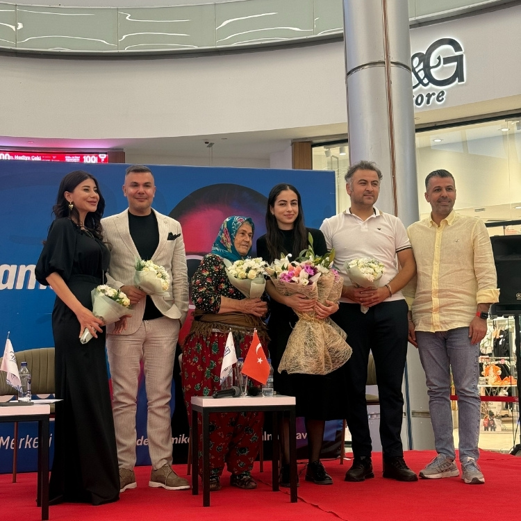 Palm City’deki Dünya Kız Çocukları Günü Söyleşimiz Dolu Dolu Geçti 